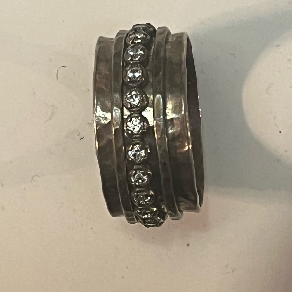 Ring - Picture 3 of 3